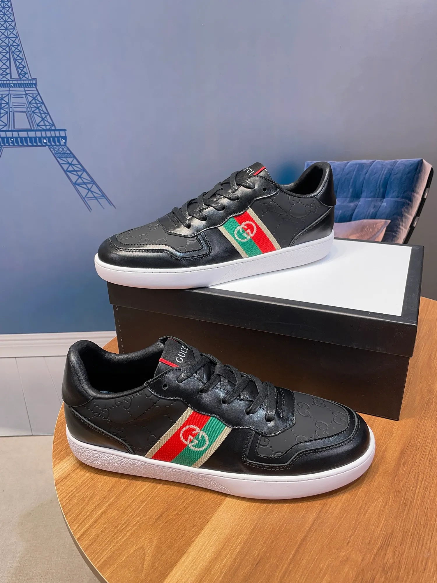 Factory price: 400💰New model is here again! [Gucci Sports Men's Shoes] Gucci fashionable casual men's shoes 🇨🇳Original 1:1 mold, new model debuts first💯Not high-profile but avant-garde, simple, low-key and fashionable, super versatile style🌿Made of original cowhide➕Sheepskin lining🎋The version is comfortable on the feet, first-class workmanship🍍Size 38-44